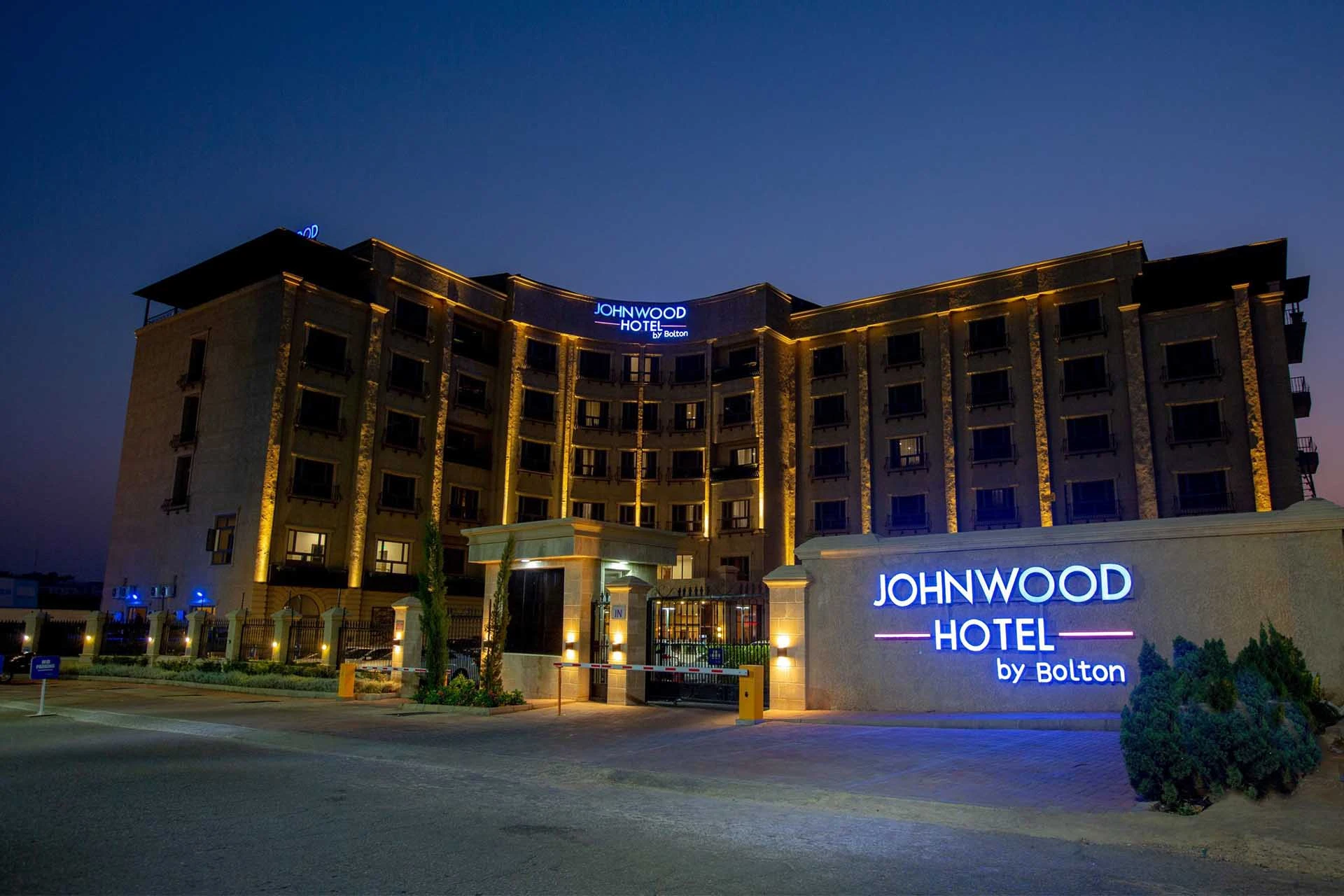 Johnwood Hotel